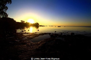 Roches Noires inlet/ East Coast Mauritius
Linley Jean-Yv... by Linley Jean-Yves Bignoux 
